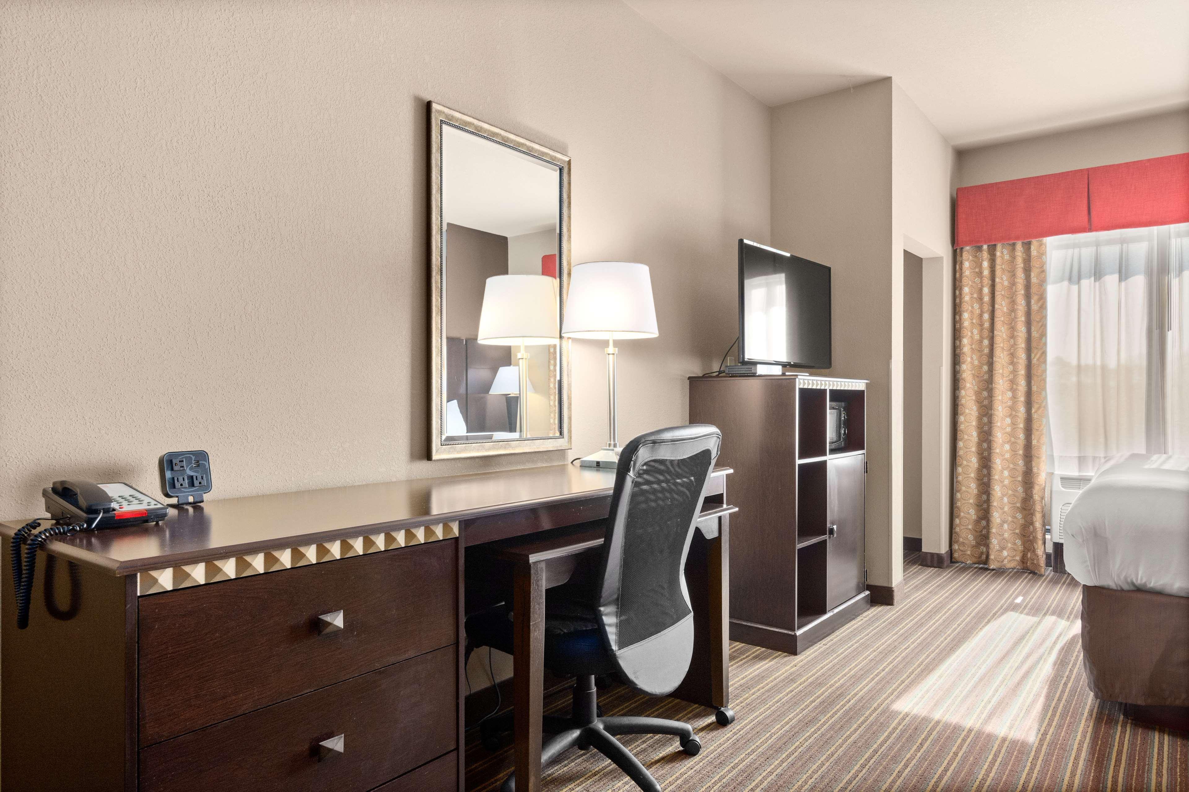 Surestay Plus Hotel By Best Western Portland Route 52 West Luaran gambar