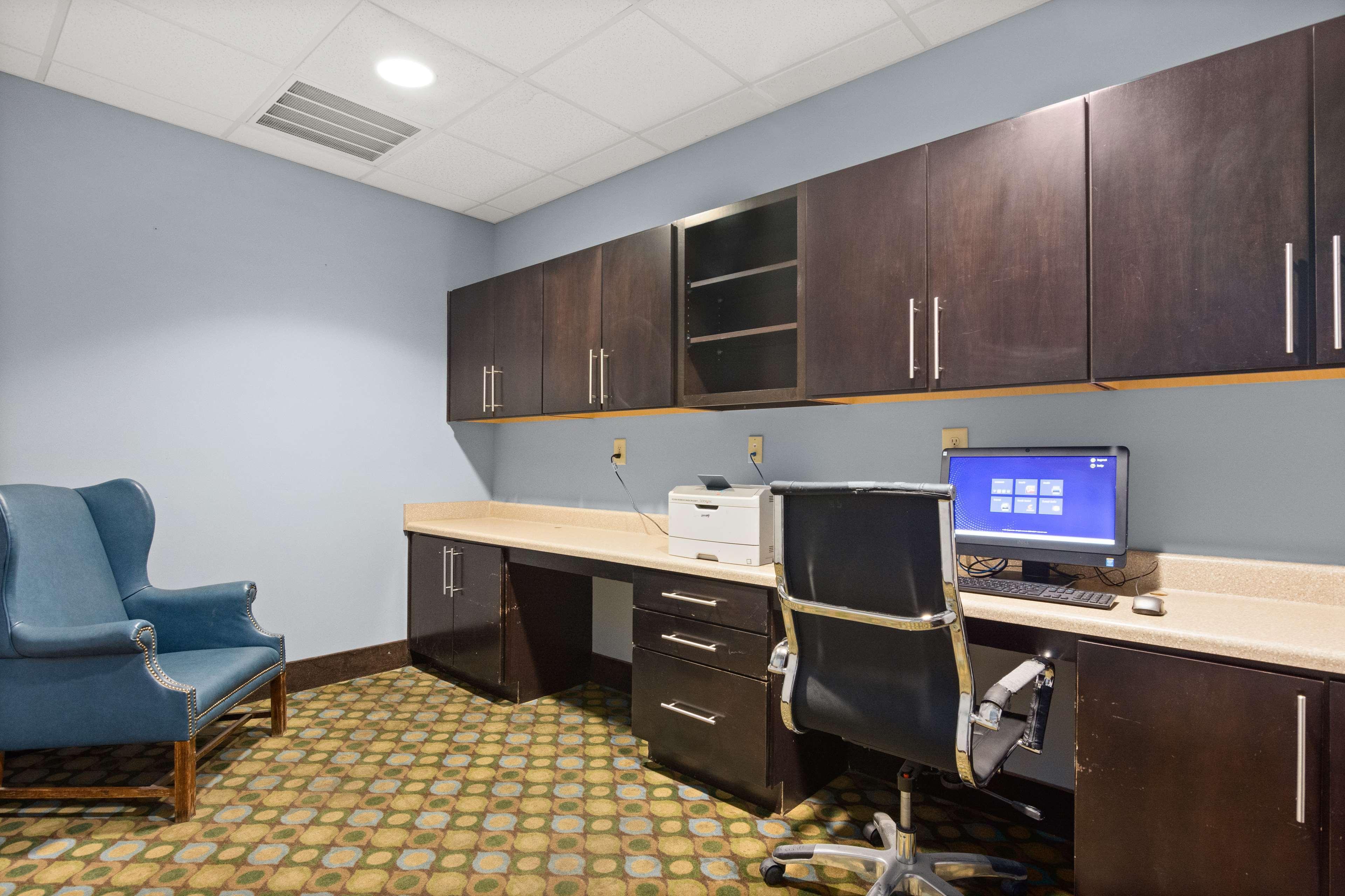 Surestay Plus Hotel By Best Western Portland Route 52 West Luaran gambar
