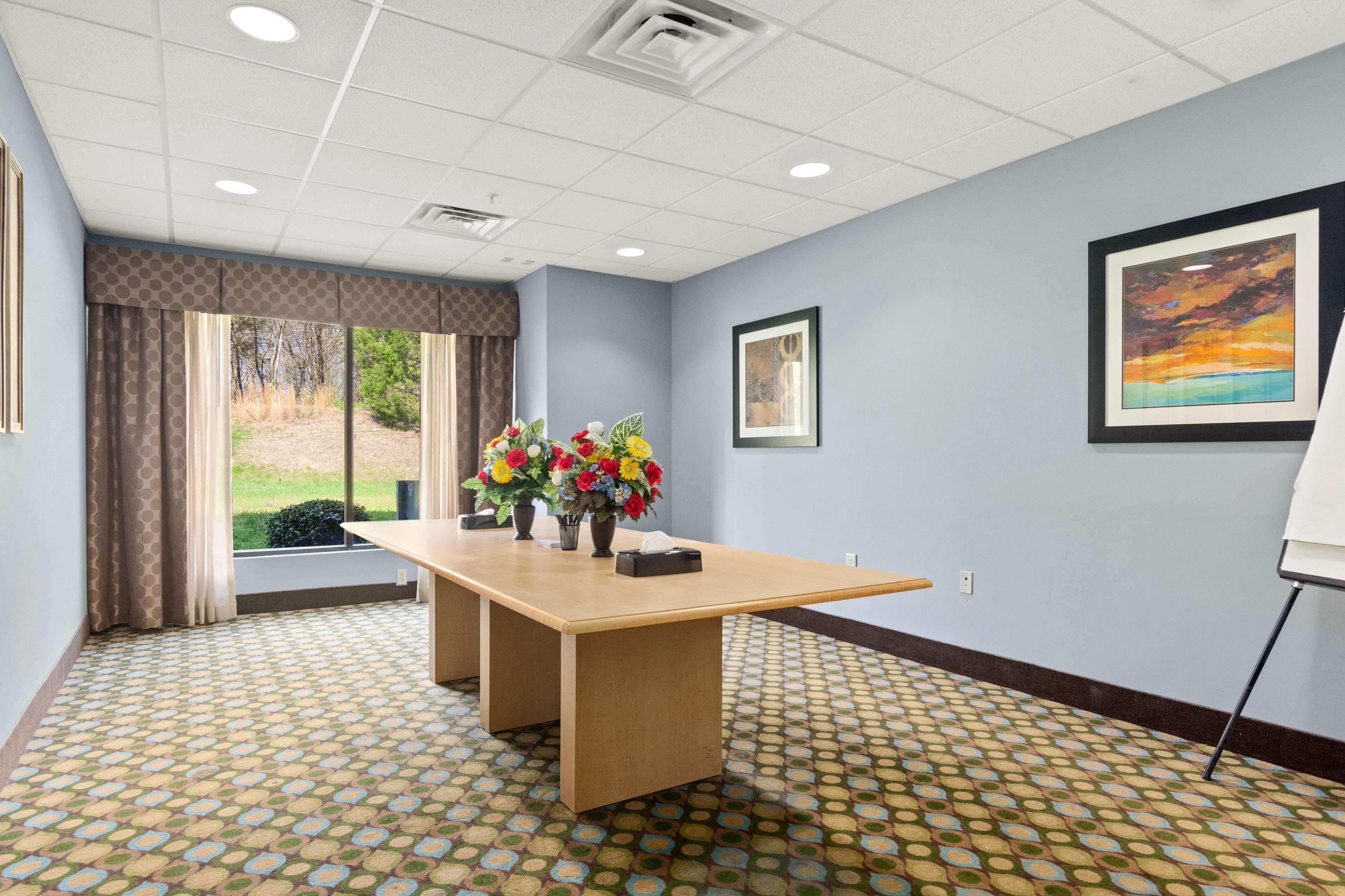 Surestay Plus Hotel By Best Western Portland Route 52 West Luaran gambar